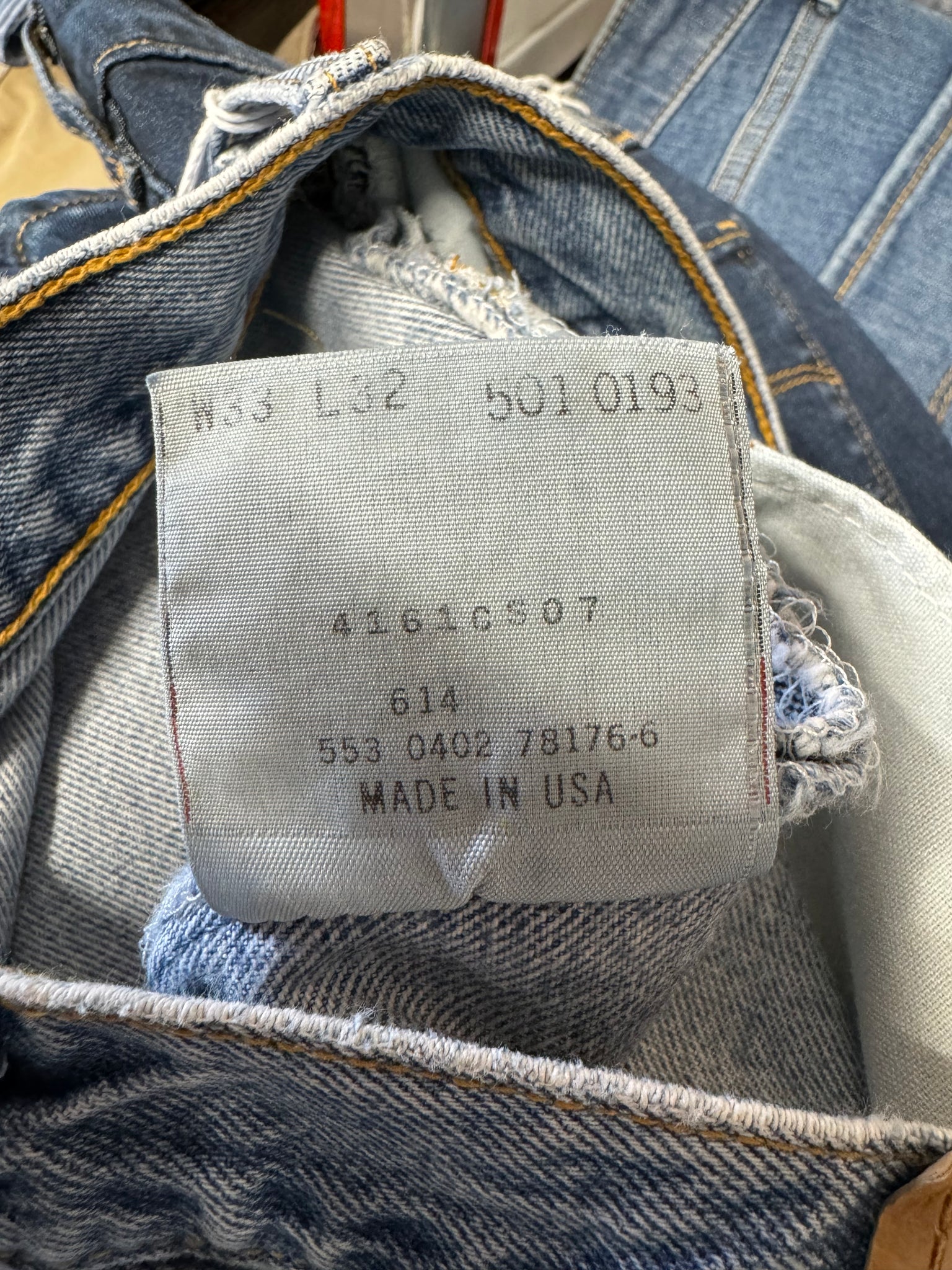 Vintage USA Levi's 501 Premium Wash Denim Jeans (JYJ0324-108)