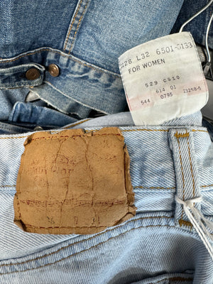 Vintage USA Levi's 501 Light Wash Denim Jeans (JYJ0124-062)