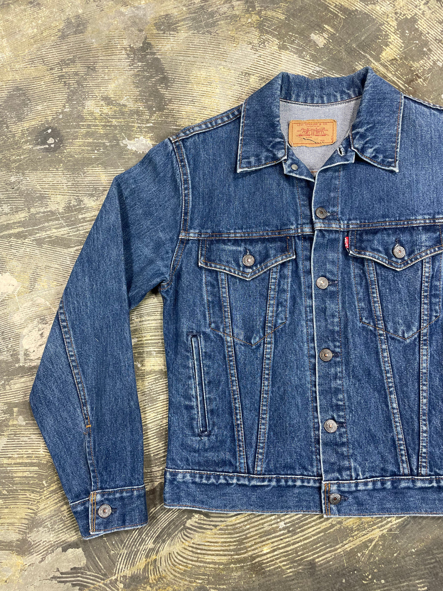 Vintage Levi Premium Wash Denim Trucker Jacket (JYJ-177)