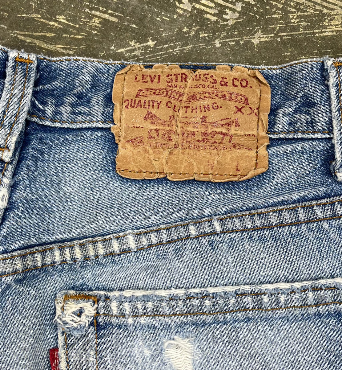 Vintage Levi 501 USA Made Premium Super Feather Denim Jeans (JYJ 