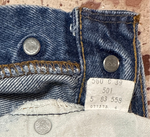 Vintage Levi USA made 501 Transitional Tag, Black Bar Tac Pockets, Super Wash, Tracks, Denim Jeans (JYJ-12725)