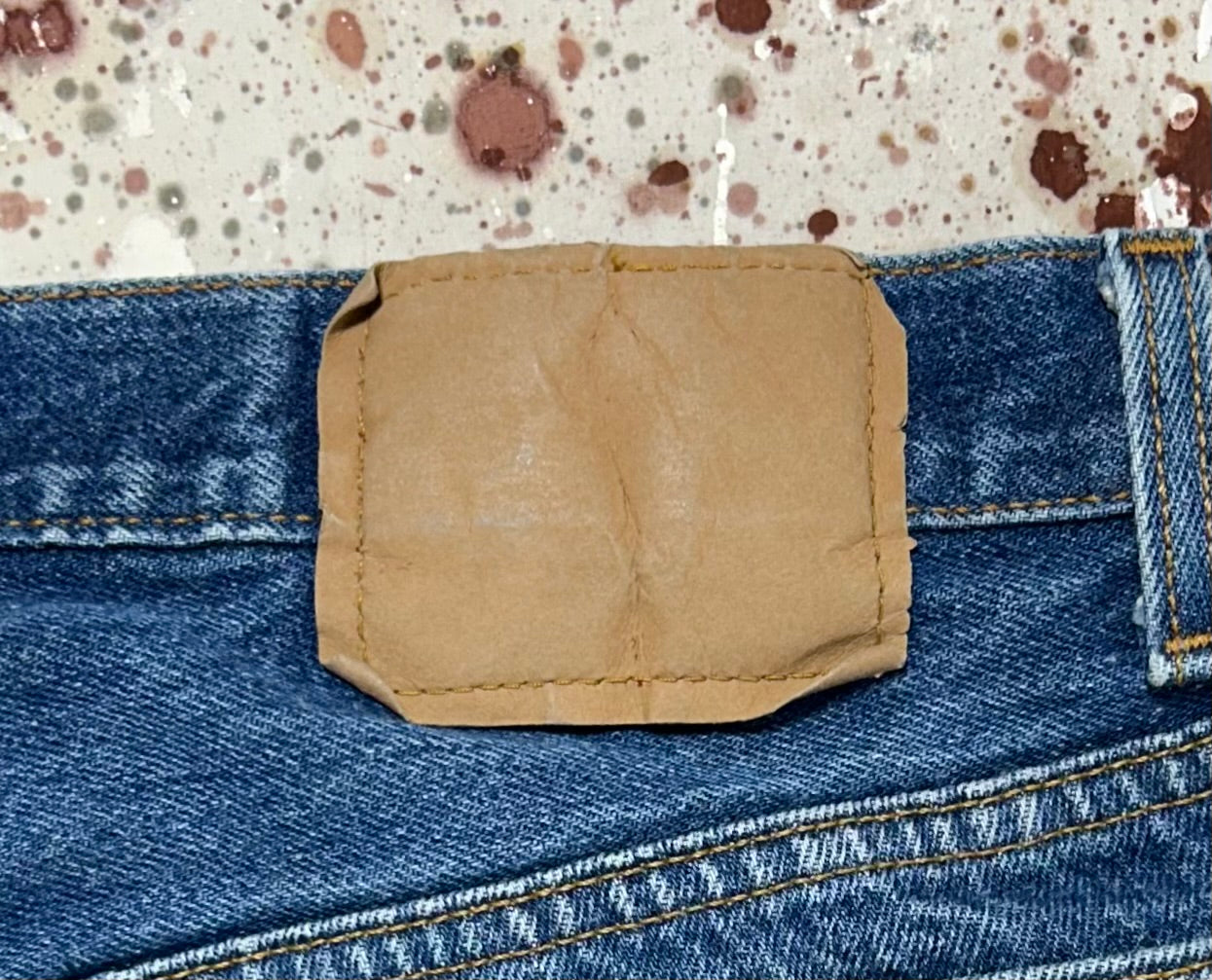 Vintage USA Made Levi 501 Denim Jeans (JYJ0324-095)