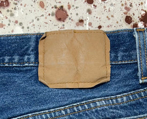 Vintage USA Made Levi 501 Denim Jeans (JYJ0324-095)