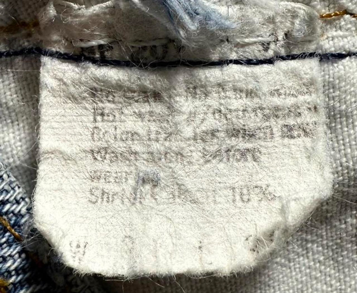 Vintage USA Levi 501 Redline Denim Jeans w/ tracks (JYJ-391025)