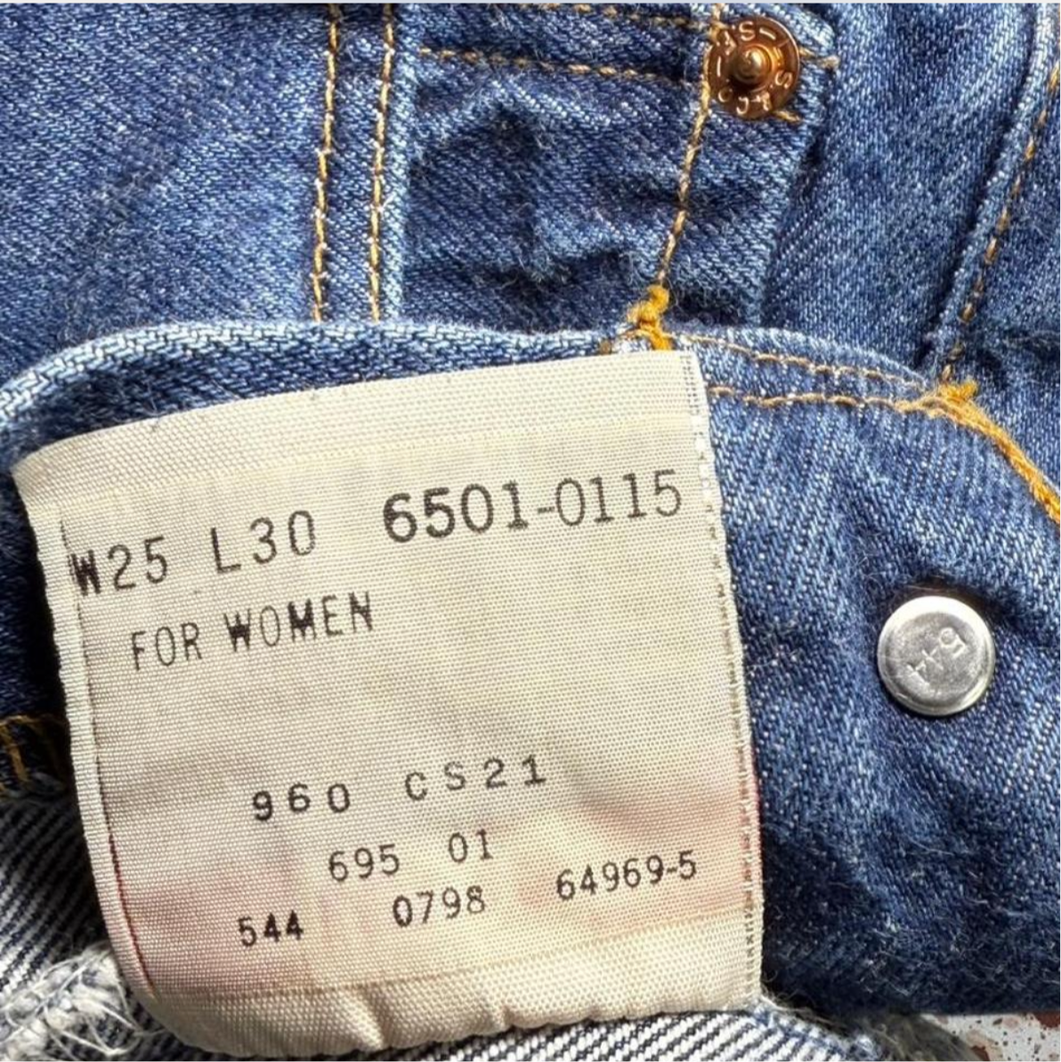 Vintage USA made Levis 501 Dark Like New, Tagged Size 25"x30"