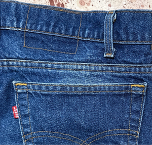 Vintage USA made Levi’s 505, Dark Wash, Denim Jeans (JYJ0625-470)