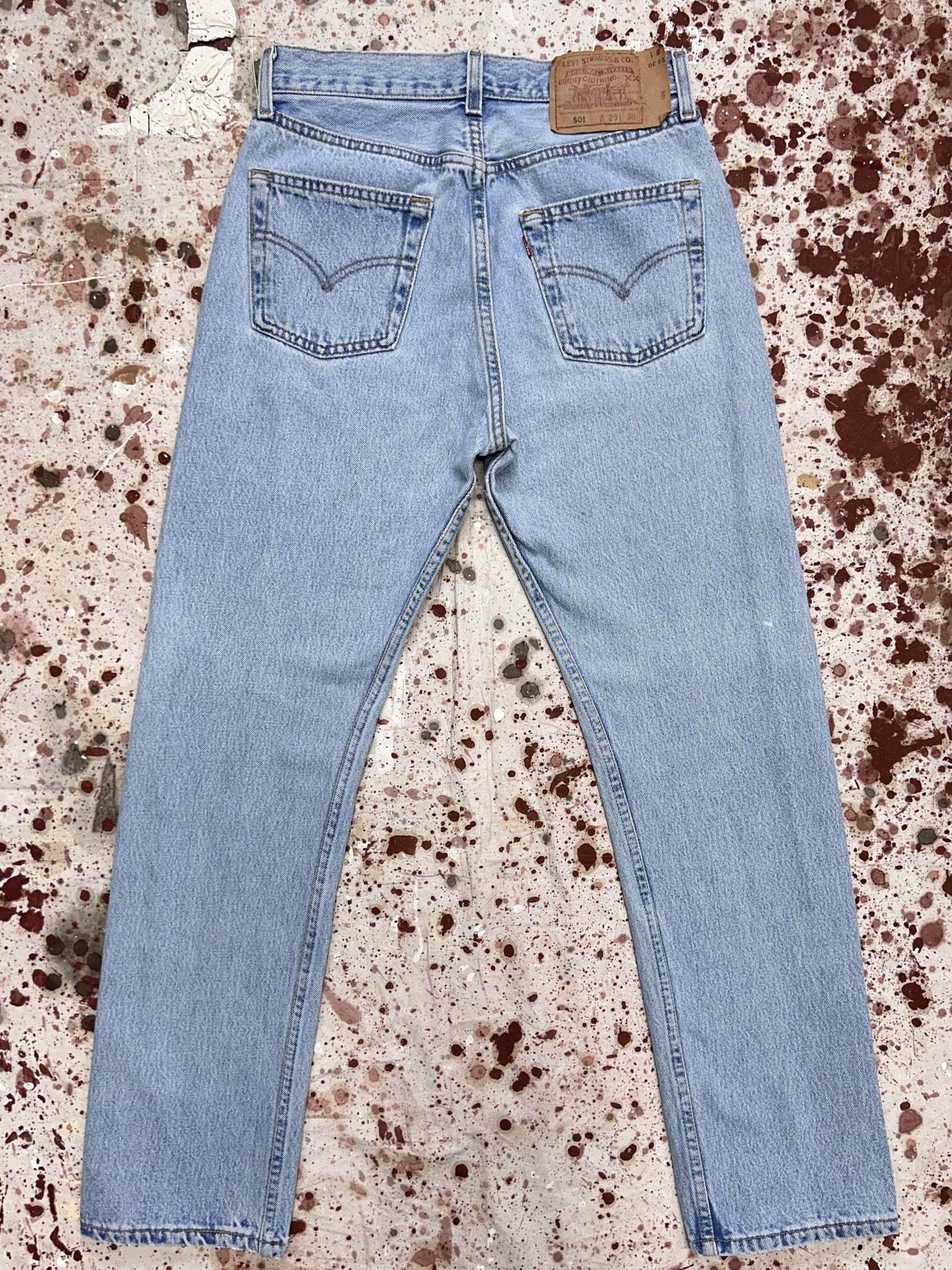 Vintage Levi USA Made 501 Women's Light Wash Denim Jeans (JYJ0324-097)