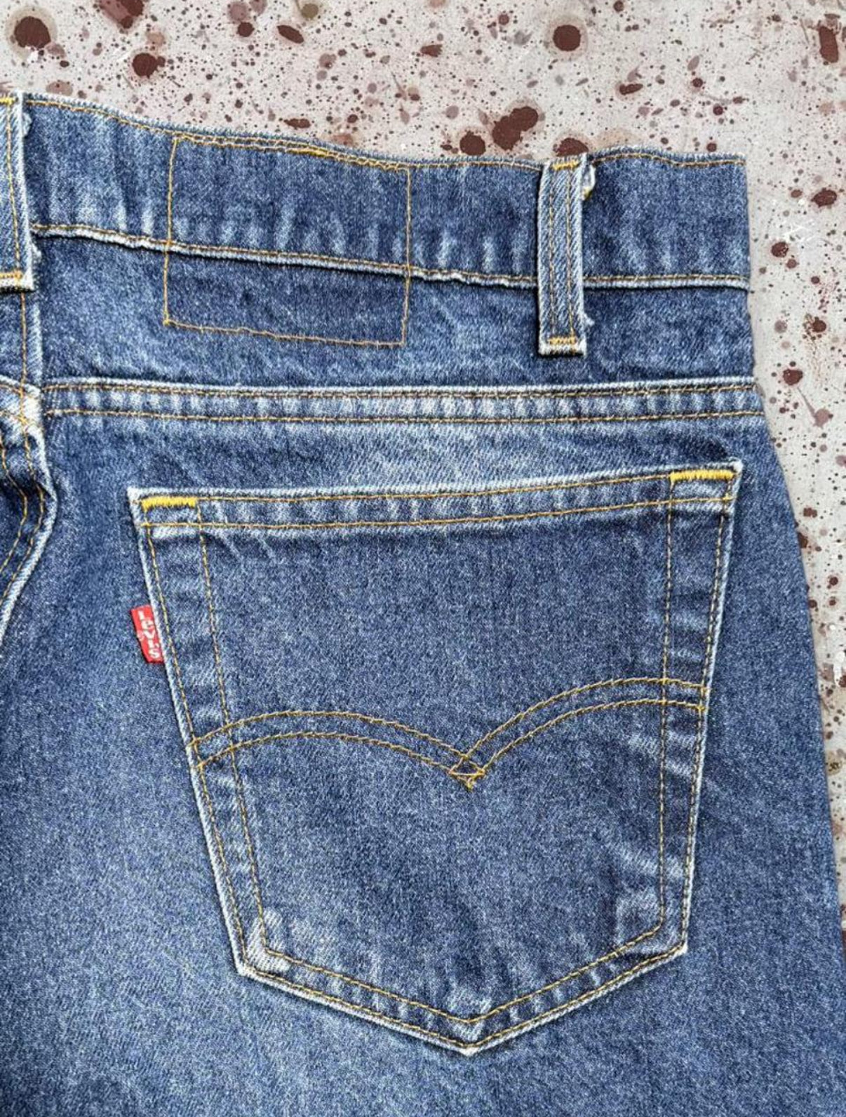 Vintage USA made Levi’s 505, Dark Wash, Denim Jeans (JYJ-021225)