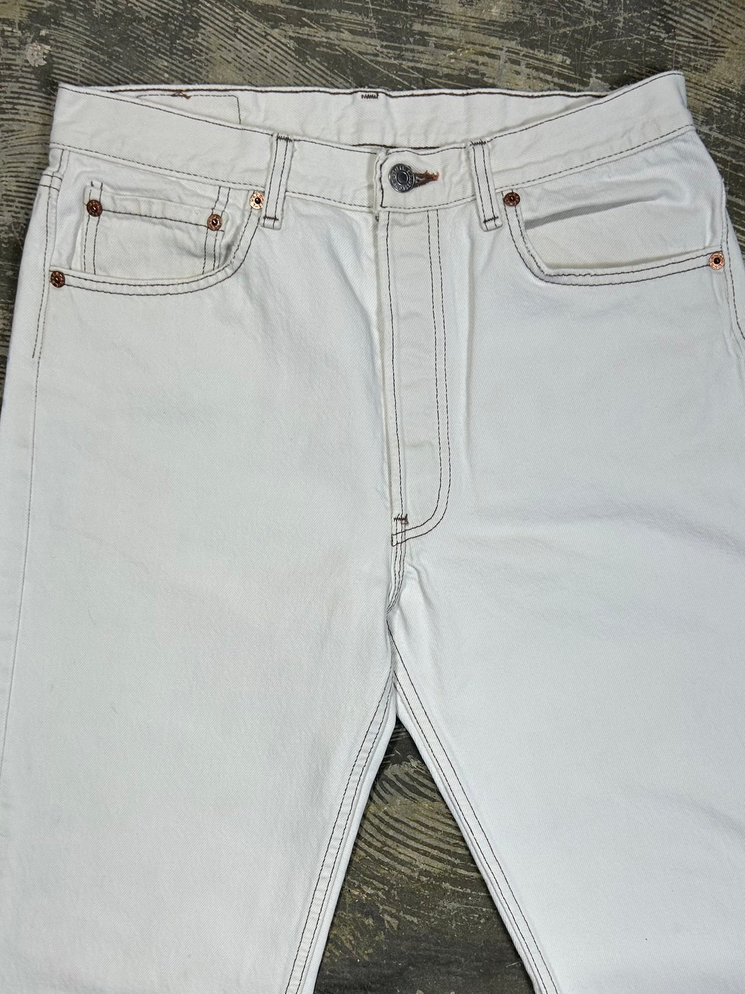 Vintage USA Levi 501 White Denim Jeans (JYJ0124-009)