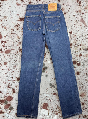 Vintage USA made Levis 501 Dark Like New, Tagged Size 25"x30"