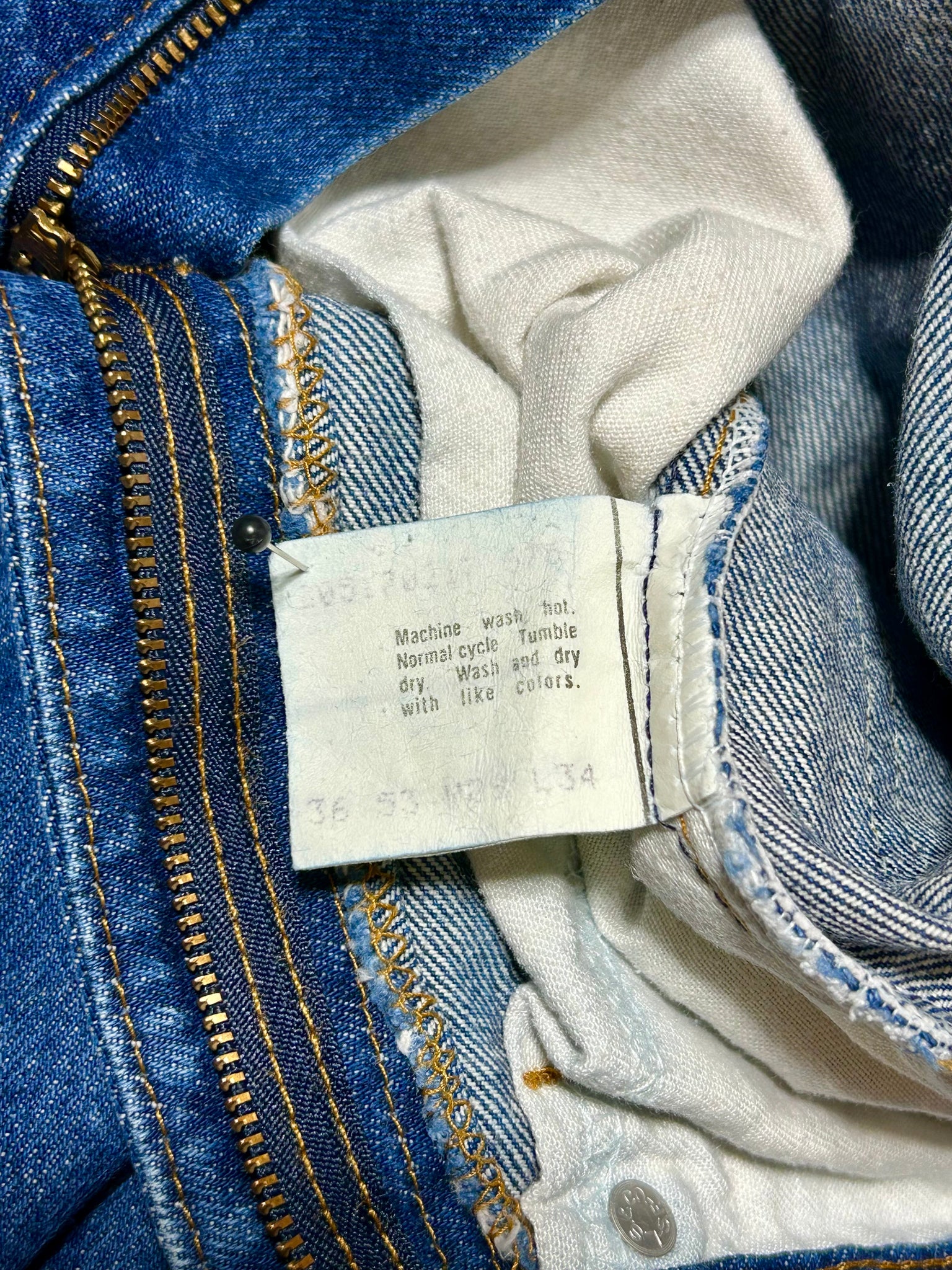 Vintage USA Levi 517 Orange Tab Bootcut Dark Wash Denim Jeans (JYJ0425-441)