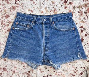 Vintage USA Levi’s 501 Cut Off Denim Shorts (JYJ0524-215)