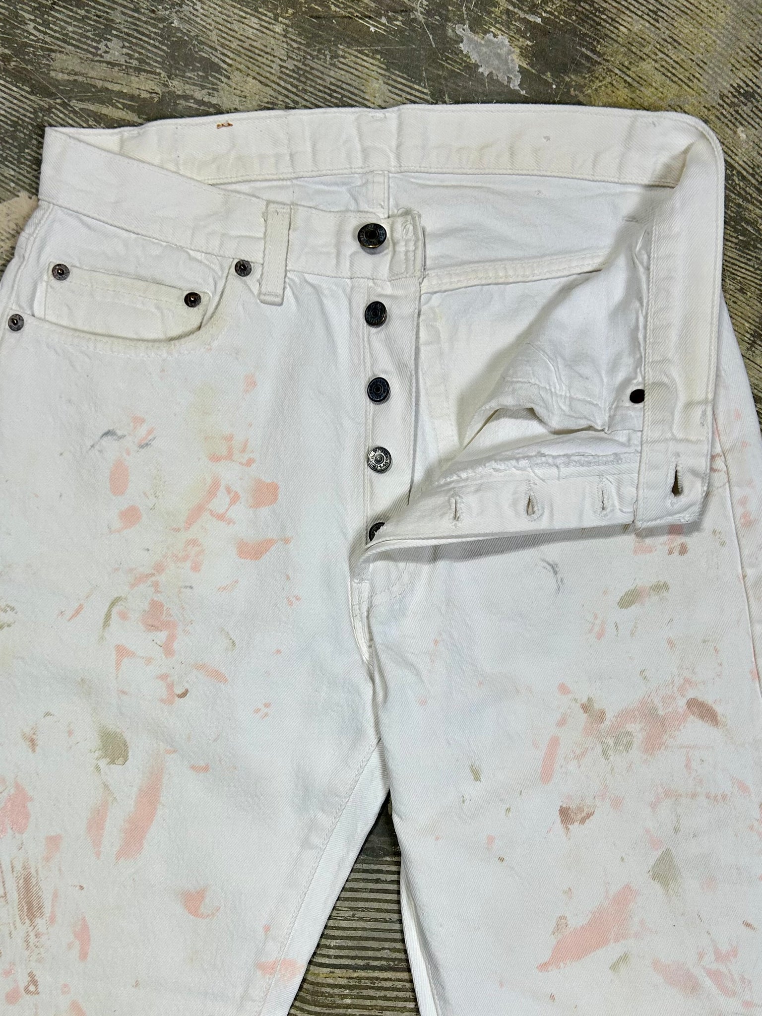 Vintage USA White With Paint Levi 501’s (JYJ0923-028)
