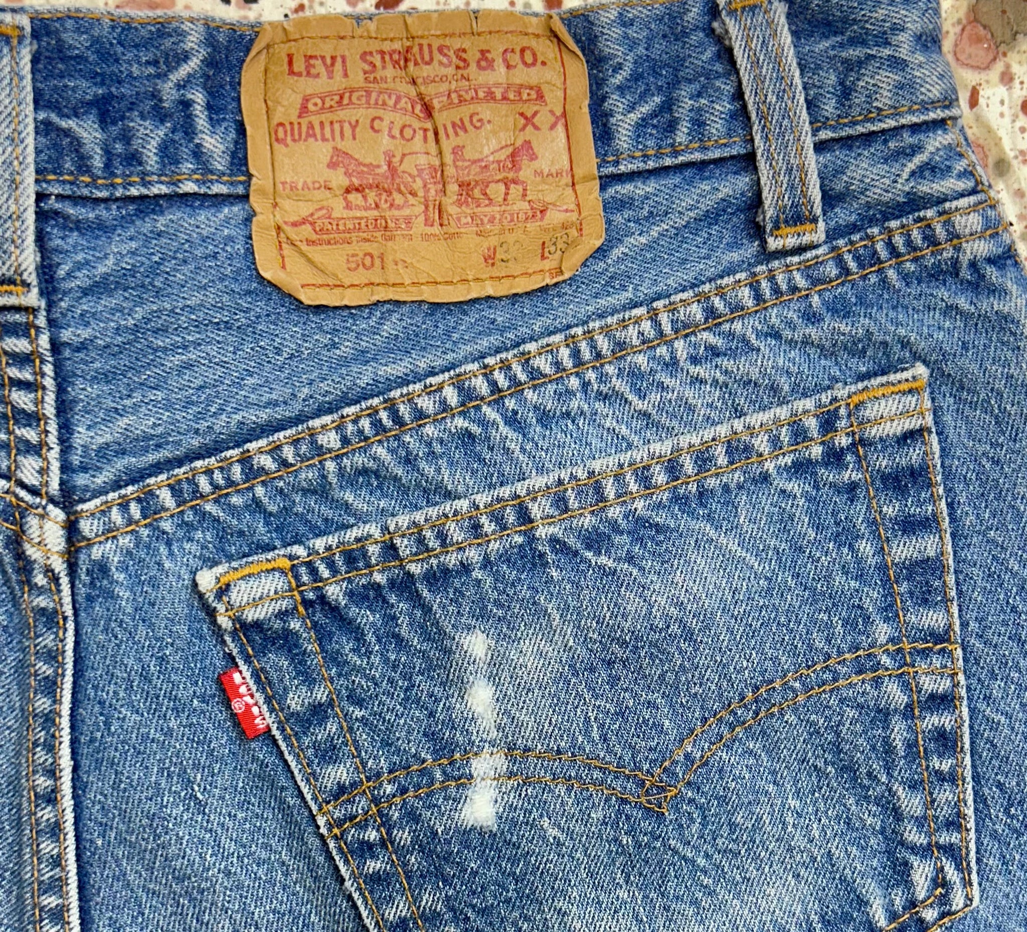 Vintage USA Levi’s 501 Cut Off Denim Shorts (JYJ0524-215)