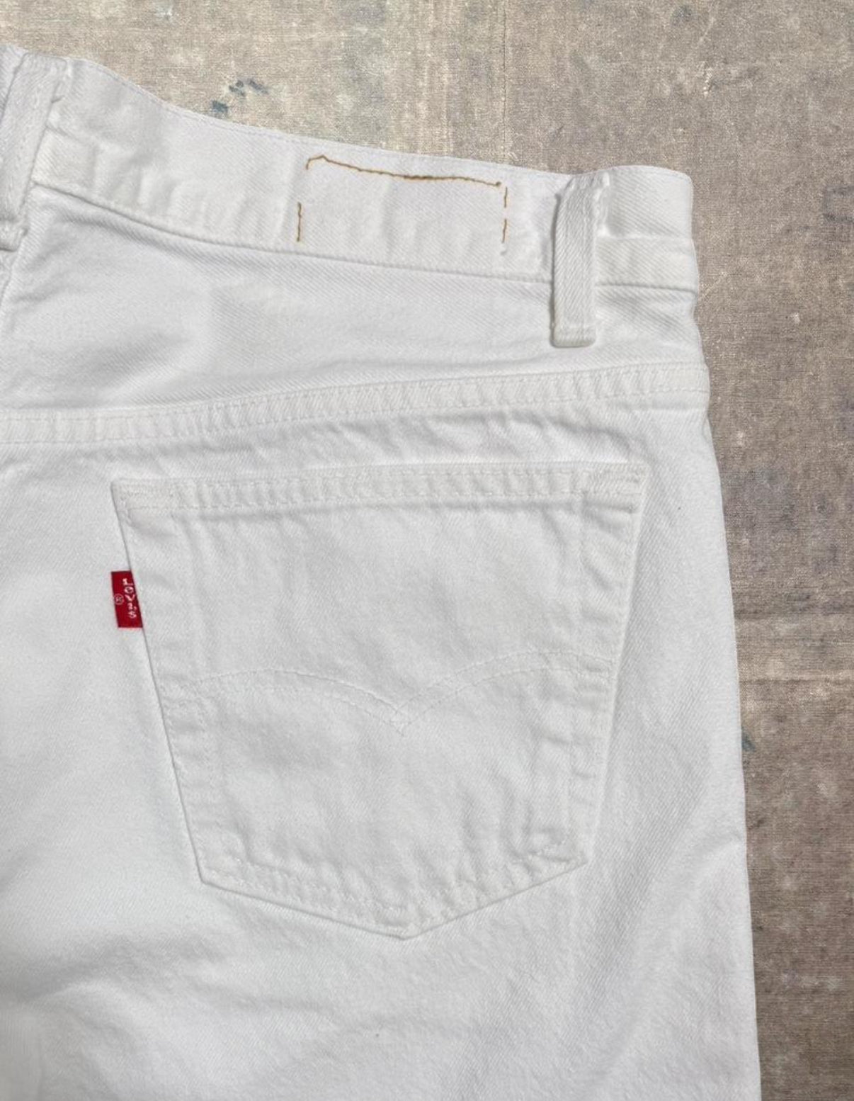 Vintage USA Levi's 501 White Denim Jeans (JYJ0324-093)