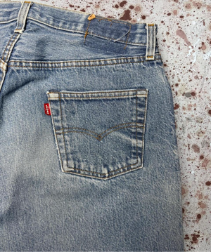 Vintage USA made Levis 501, Black Bar Tac, Super Wash, Denim Jeans (JYJ-101025)