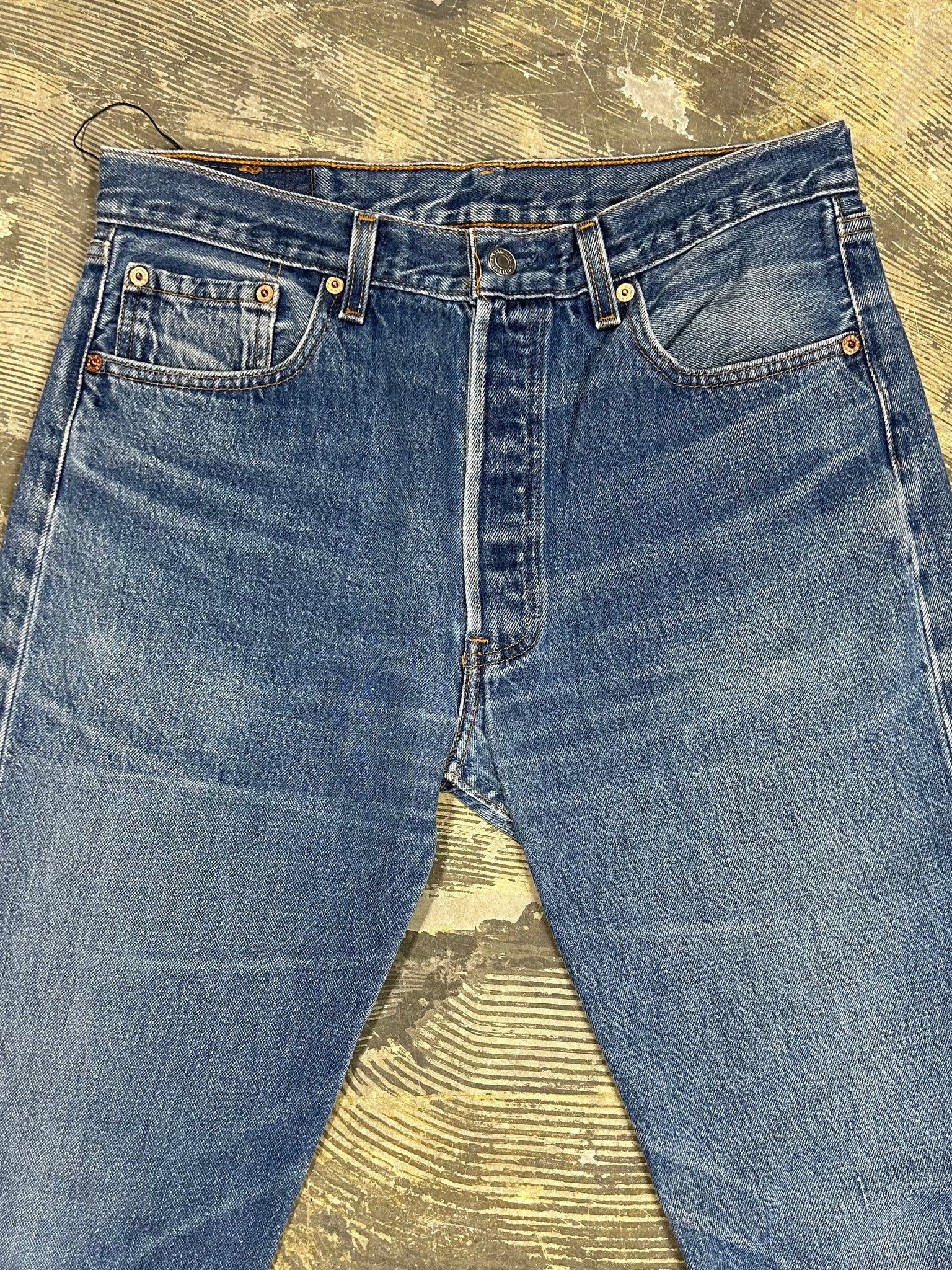 Vintage USA Levi 501xx Premium Wash Jeans (JYJ0124-020)
