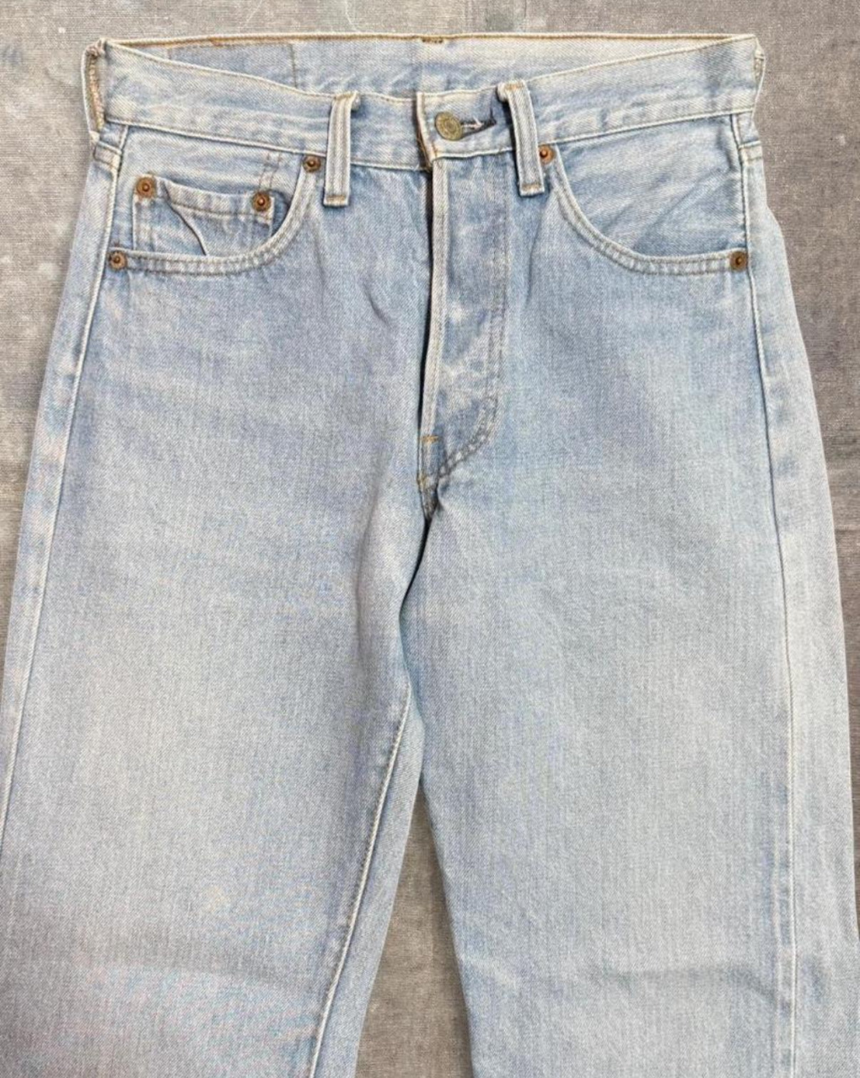 Vintage USA Levi’s 501 Redline Super Light Wash Denim Jeans (JYJ-371025)