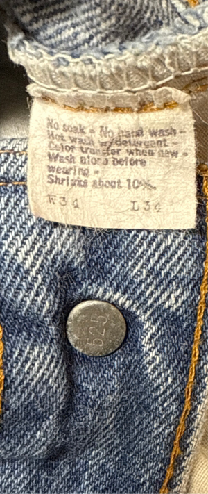 Vintage USA made Levis 501, Black Bar Tac, Super Wash, w/ Paint, Denim Jeans (JYJ-06825)