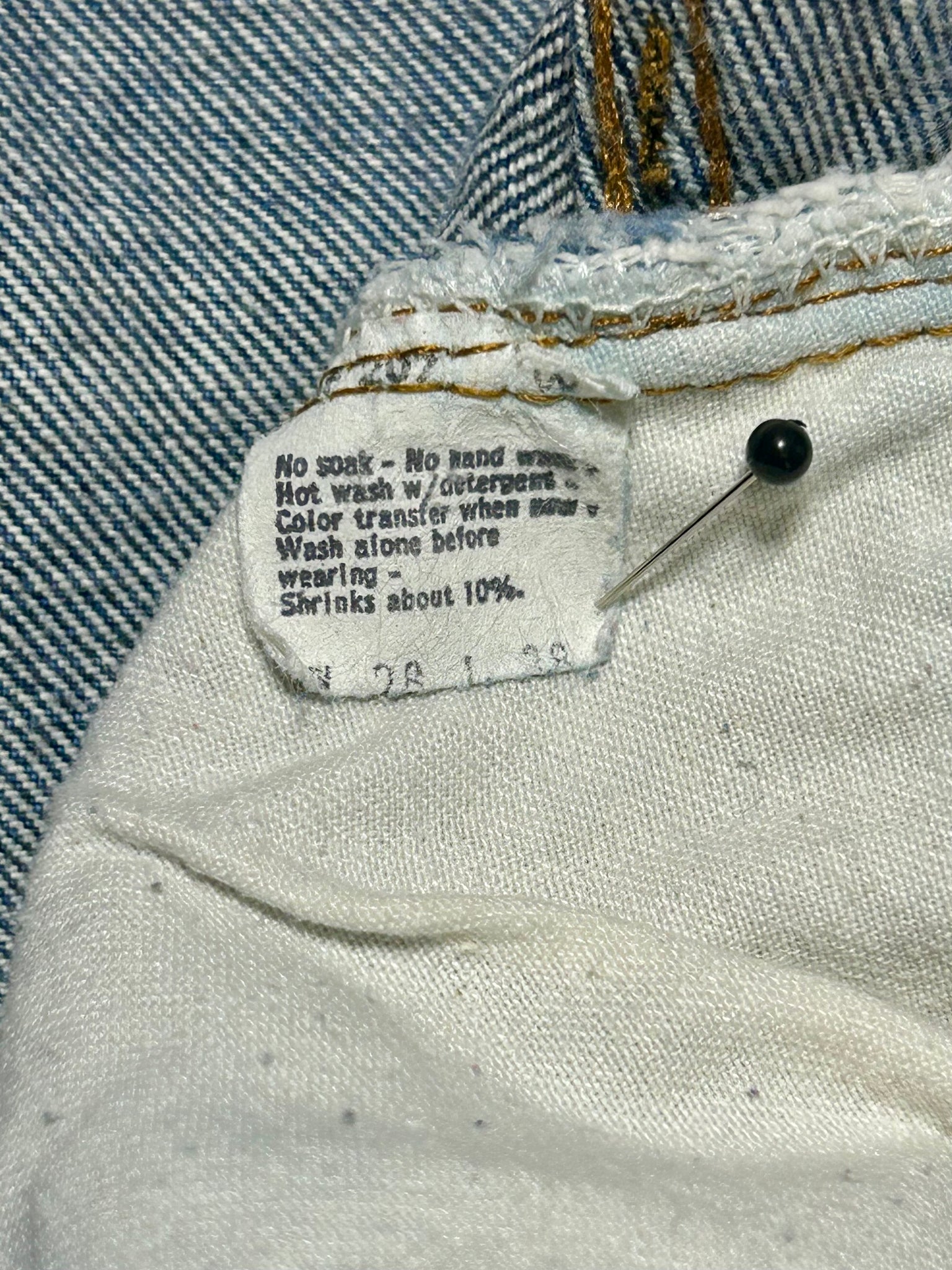 Vintage USA Levi's 501 Redline Denim Jeans (JYJ0125-405)