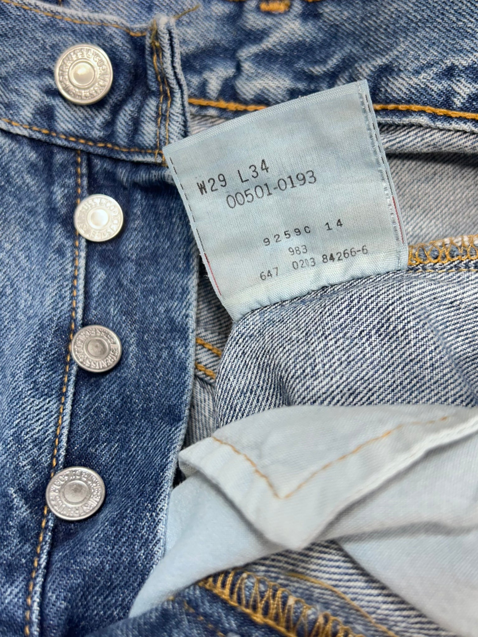 Vintage Levi 501-0193 light wash (JYJ-0091)