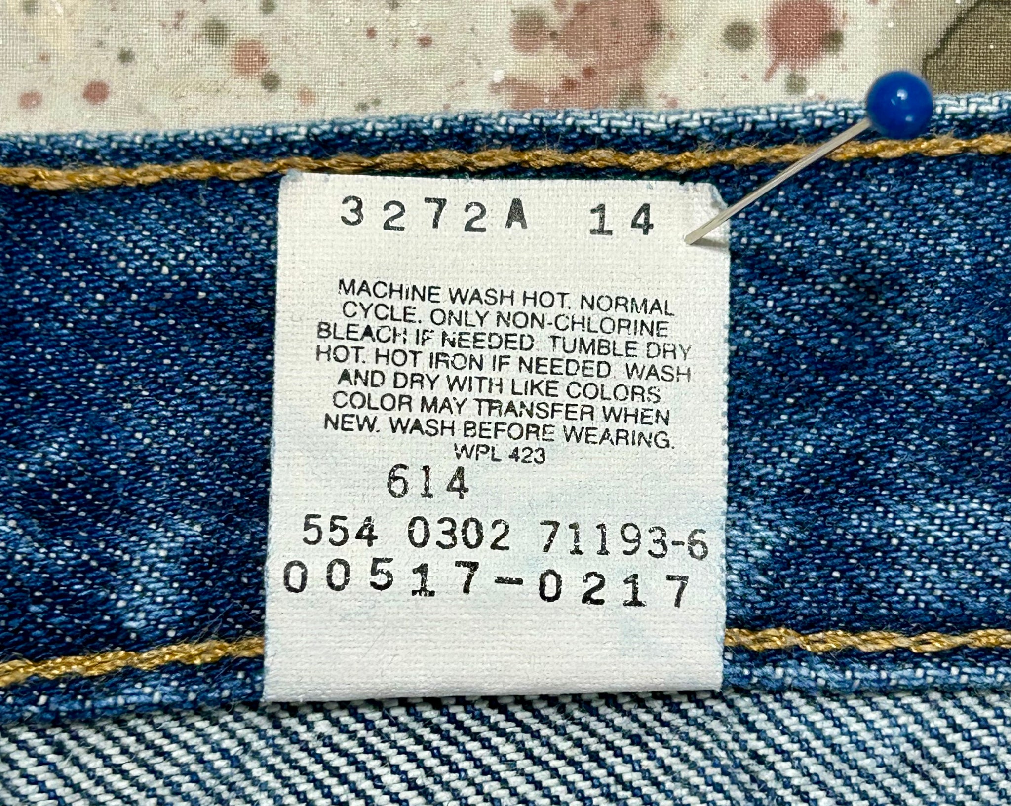 Vintage USA Levi's 517 Busted Cuff Dark Wash Denim Jeans (JYJ1124-376)