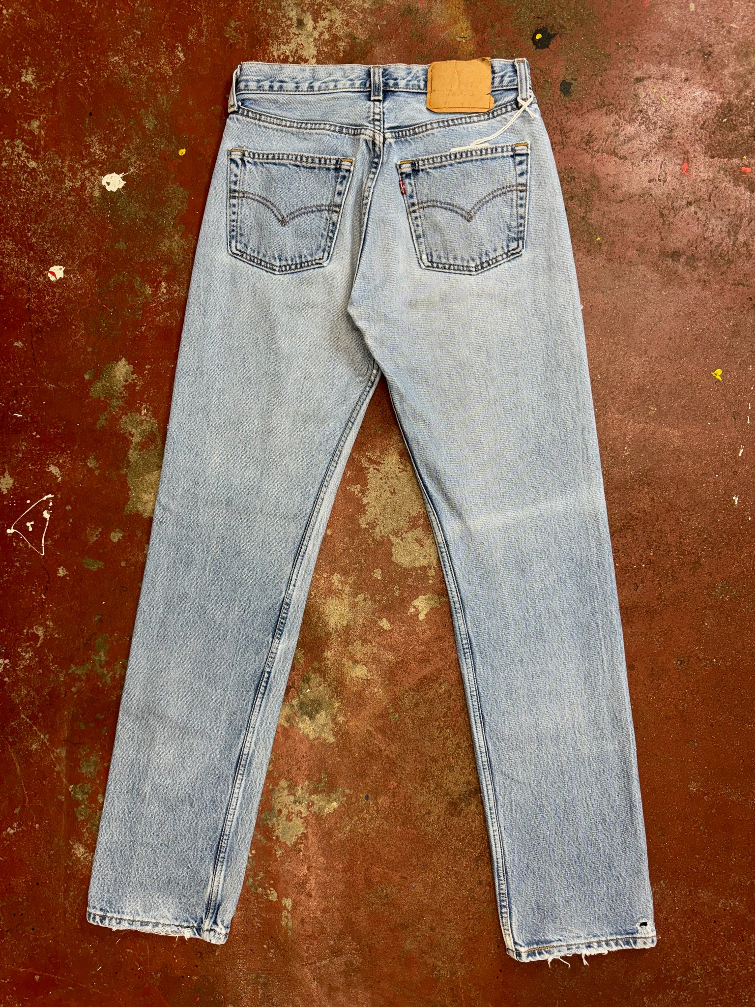 Vintage  Levi's 501 Light Wash Denim Jeans (JYJ0124-064)