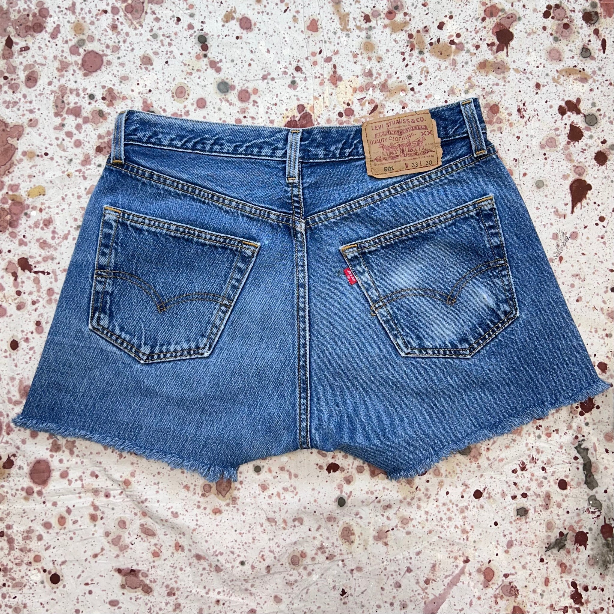 Vintage USA Levi 501 Premium Wash Cut Off Denim Shorts (JYJ0524-216)