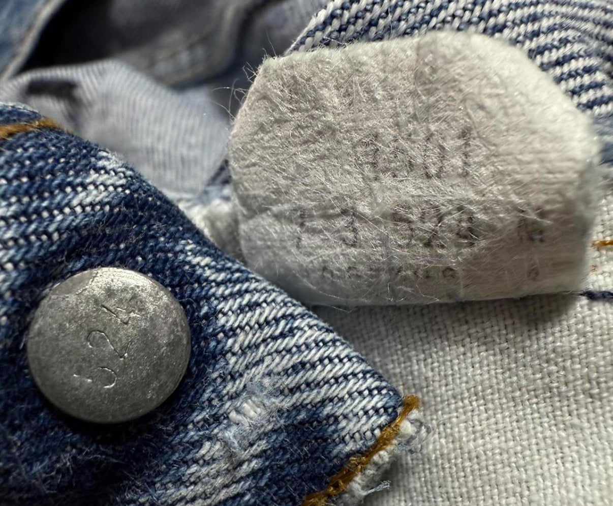 Vintage USA Levi 501 Redline Denim Jeans w/ tracks (JYJ-391025)