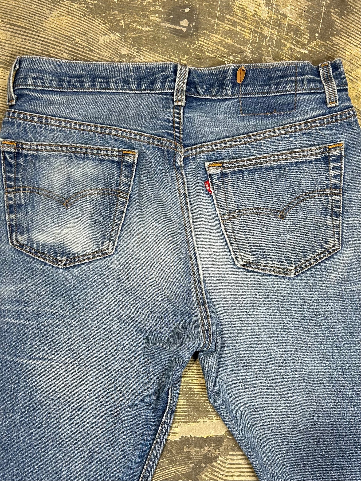 Vintage USA Levi 501 Premium Wash Denim Jeans (JYJ0124-039)