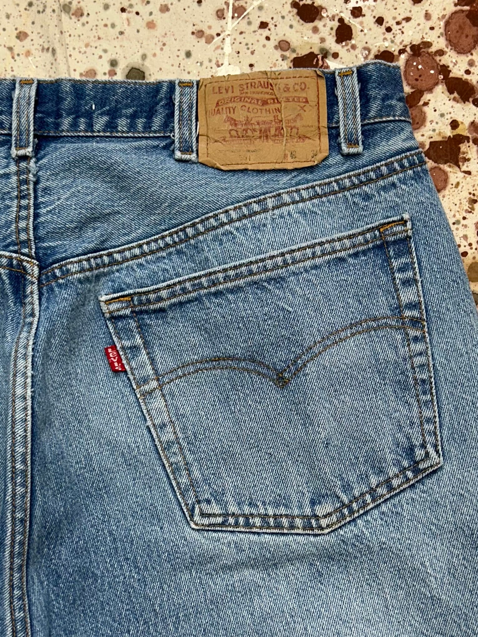 Vintage USA Levi’s 501 Paint and Feather Denim Jeans (JYJ1024-335)