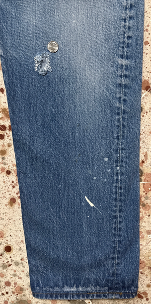 Vintage USA made Levis 501, Black Bar Tac, Super Wash, w/ Paint, Denim Jeans (JYJ-06825)
