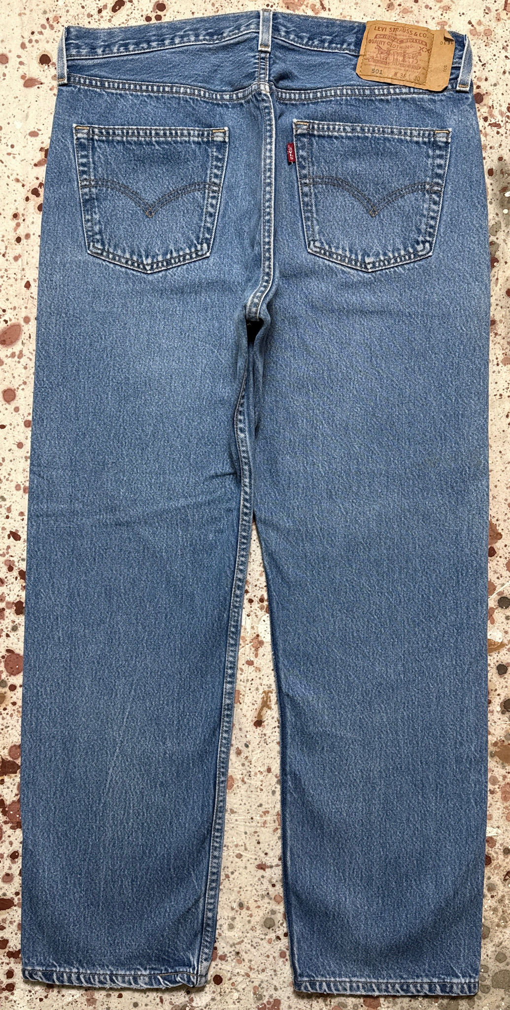 Vintage USA made Levis 501, Premium Wash, Denim Jeans (JYJ-05825)