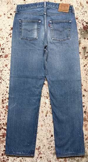 Vintage USA made Levis 501, Black Bar Tac, Super Wash, w/ Paint, Denim Jeans (JYJ-06825)