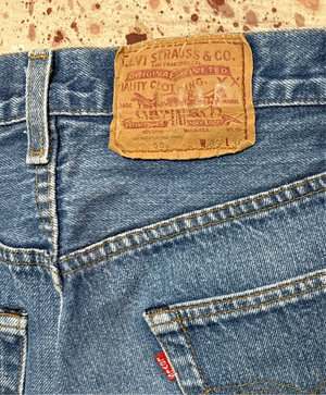 Vintage Levi USA made 501 Transitional Tag, Black Bar Tac Pockets, Super Wash, Denim Jeans (JYJ-10725)