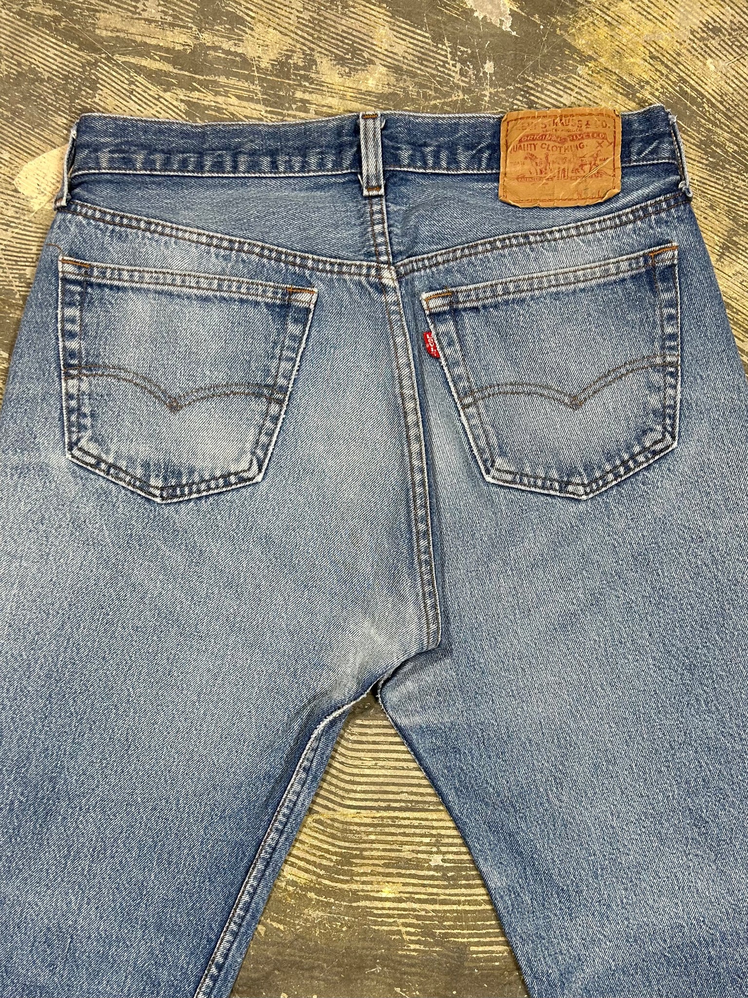 Vintage USA Transitional Levi 501 Premium Wash Jeans (JYJ0124-019)