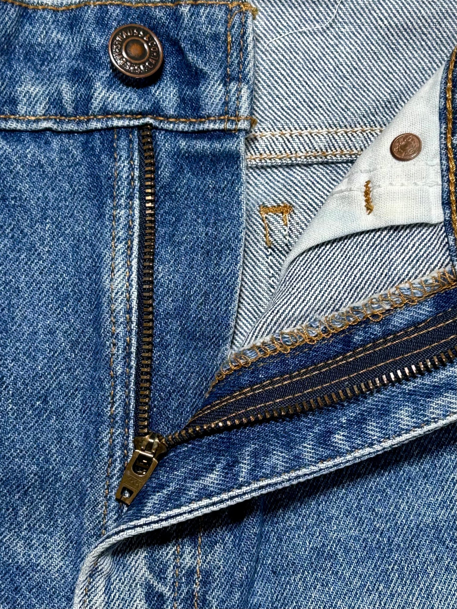 Vintage USA Levi 505 Orange Tab Superwash Denim Jeans (JYJ0425-444)