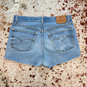 Vintage USA Levis 501 Cut Off Shorts (JYJ0524-255)