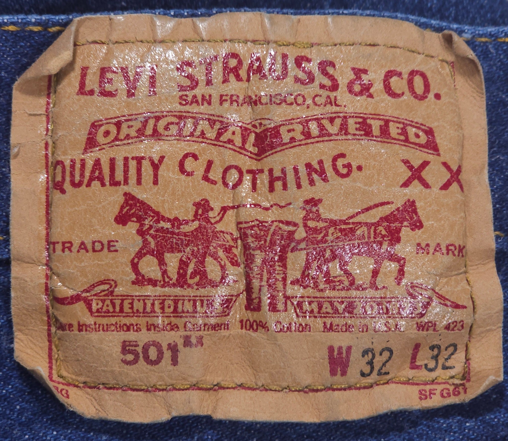 Vintage USA made Levi’s 501 One-Wash Transitional Denim Jeans (JYJ0125-399)