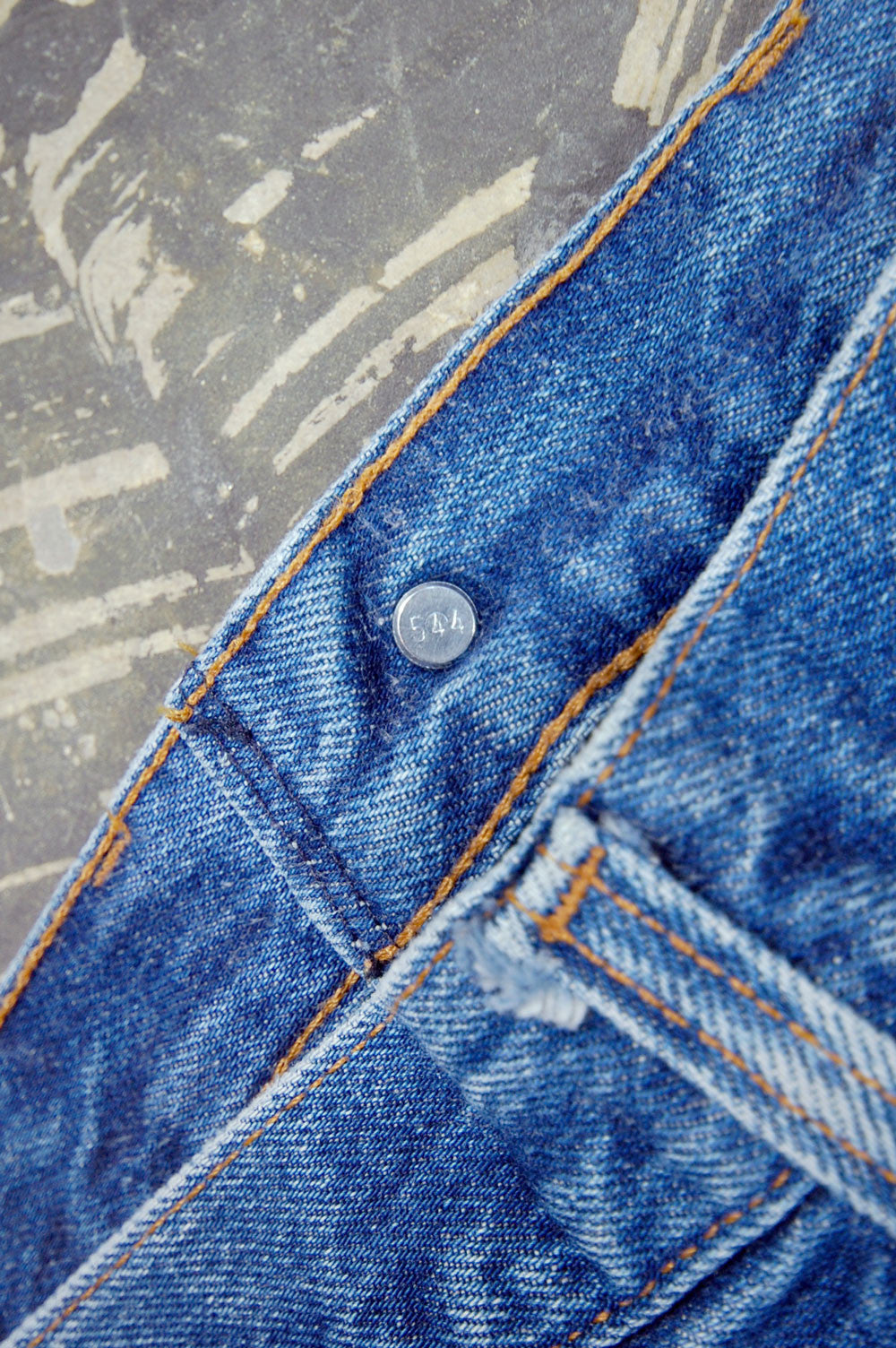 Vintage Levi's 501 USA Super Whiskered Denim Jeans (JYJ-0055)