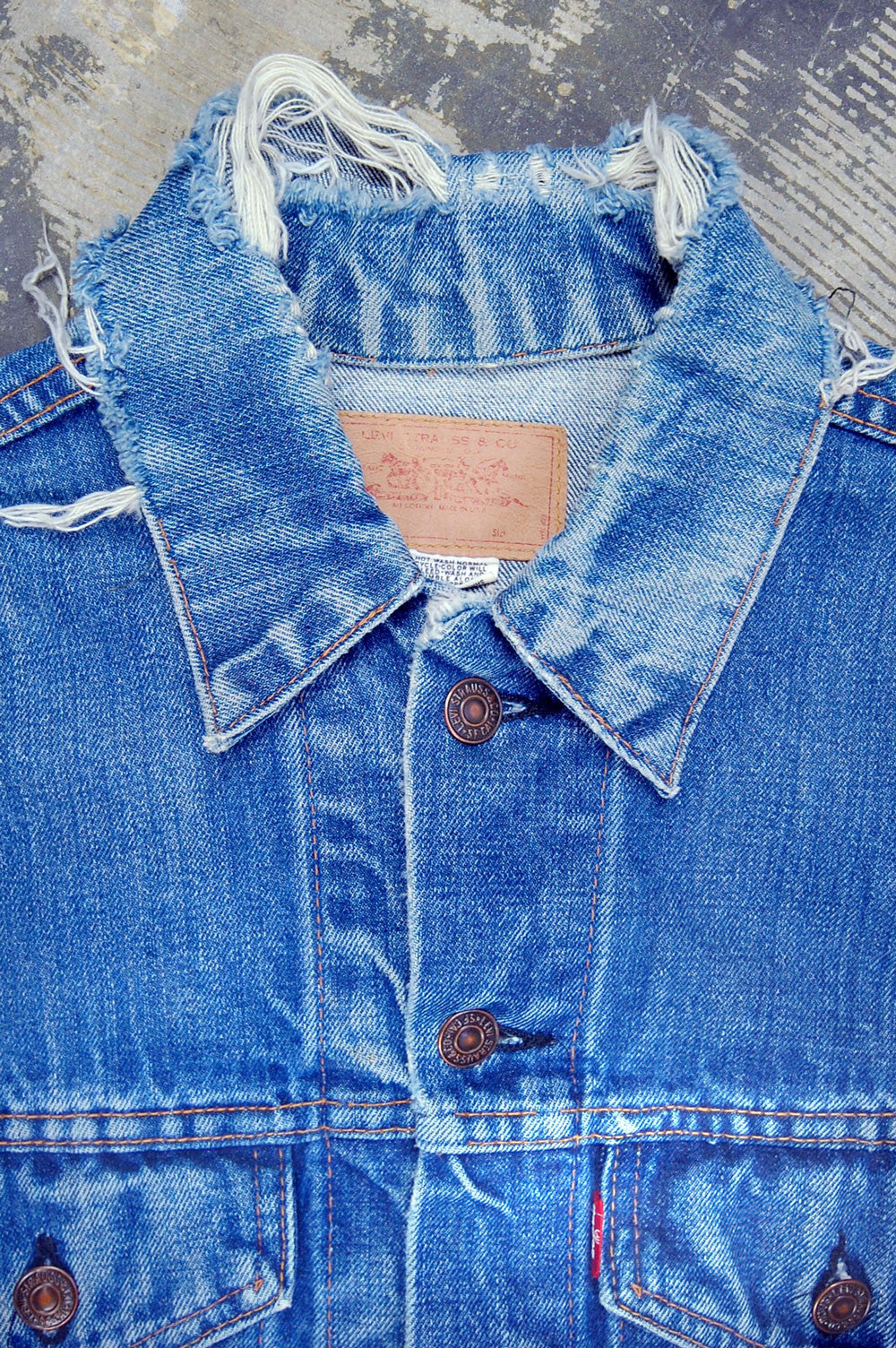 Vintage Levi's 2-Pocket USA Denim Jacket (JYJ-062)