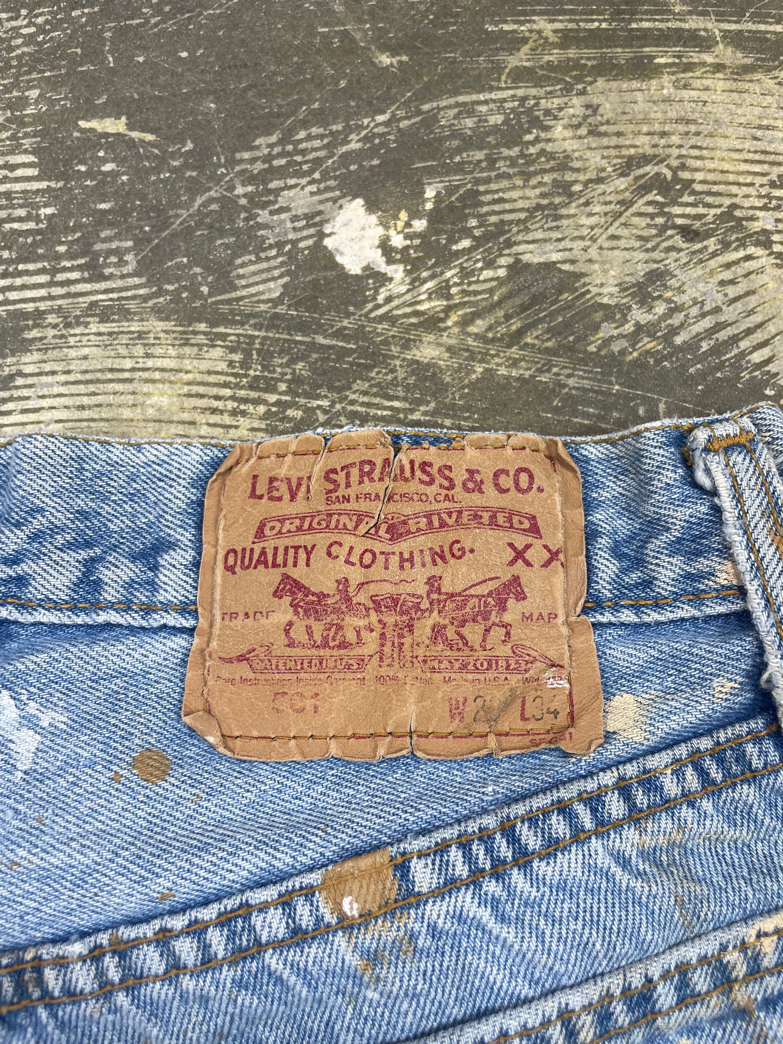 Vintage Levi 501 Premium Wash & Paint Denim Jeans (JYJ-0299