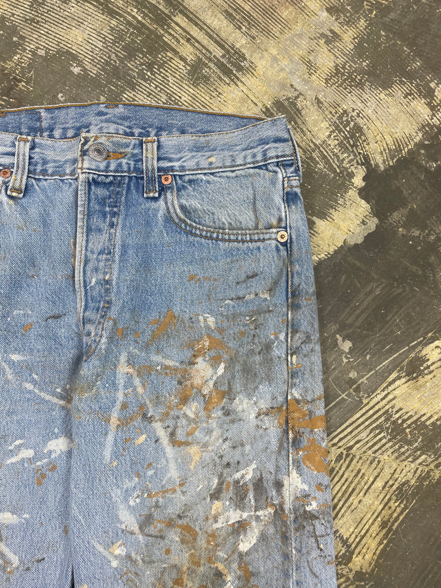 Vintage Levi 501 Premium Wash & Paint Denim Jeans (JYJ-0299