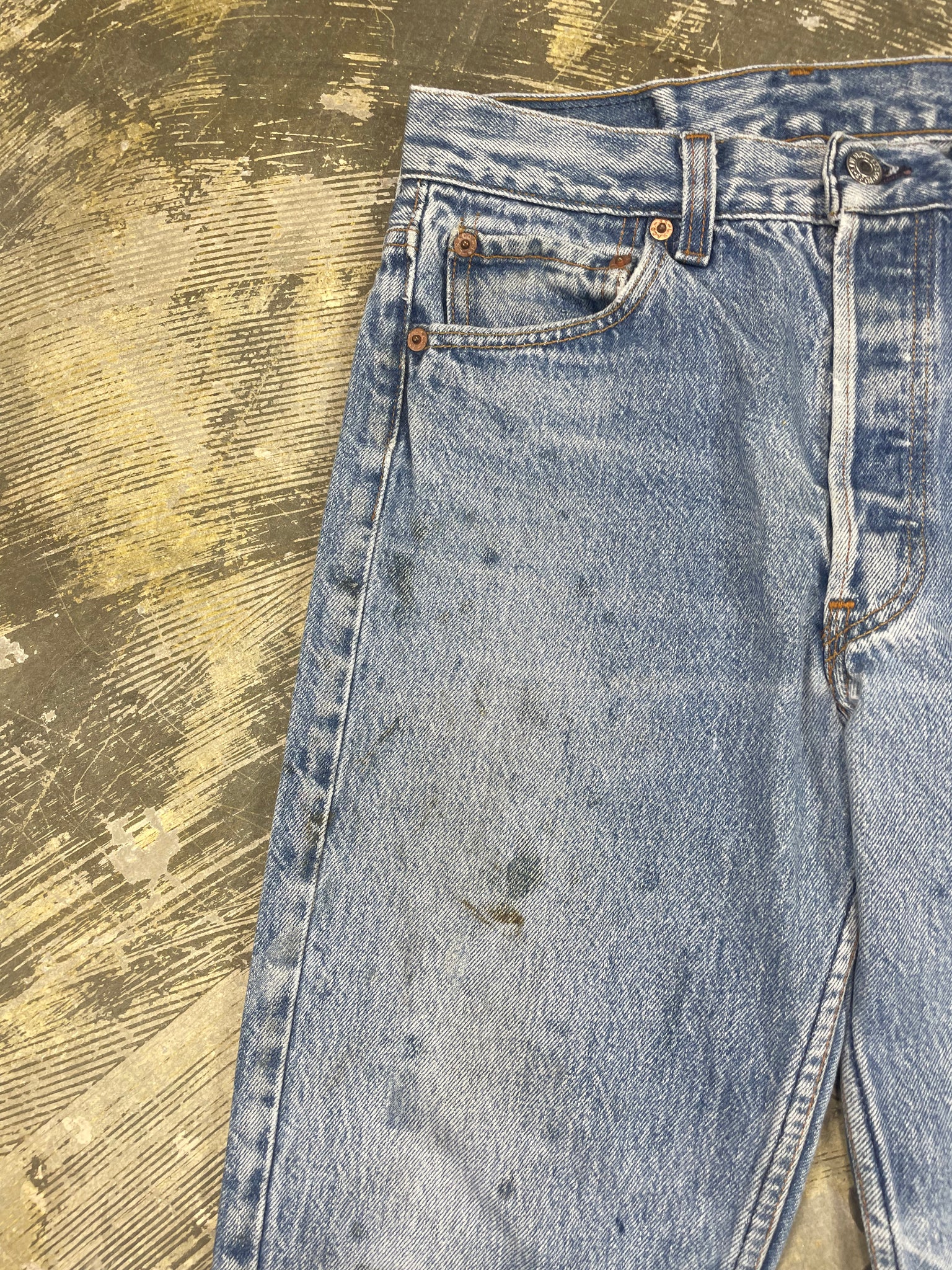 Vintage Levi 501 USA Made Premium Wash & Paint Denim Jeans (JYJ-0296)