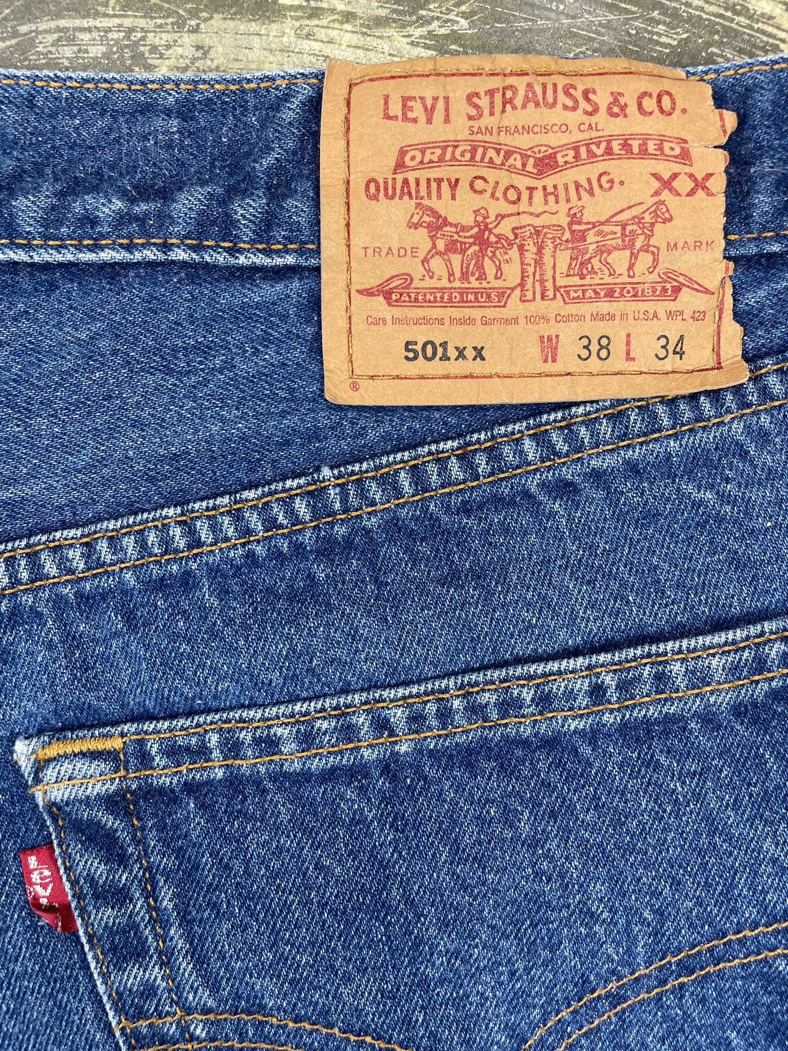 Vintage Levi 501 USA Two Wash Denim Jeans (JYJ-0220)