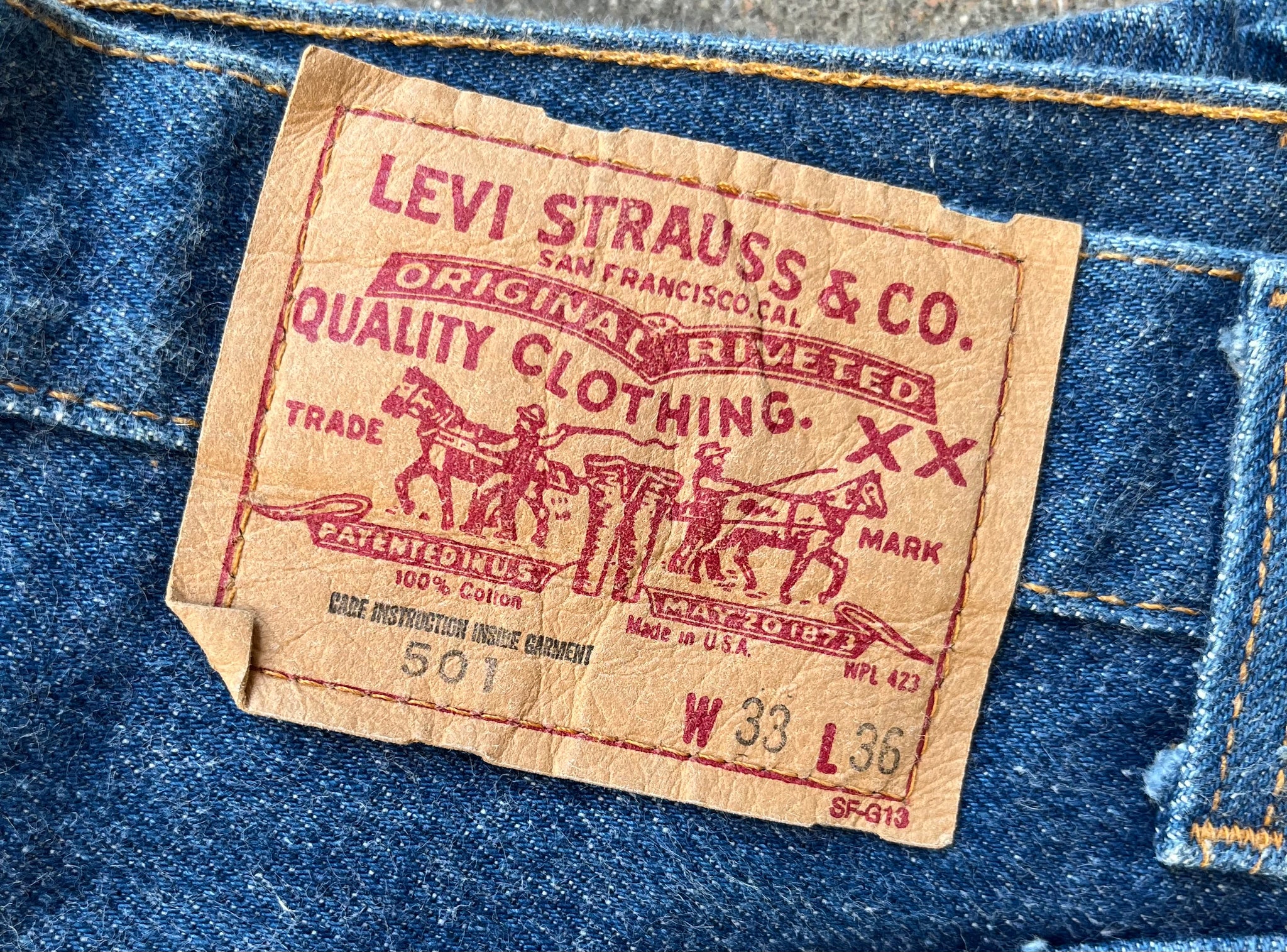 Vintage Levi 501 USA Transitional One Wash Jeans (JYJ-0165)