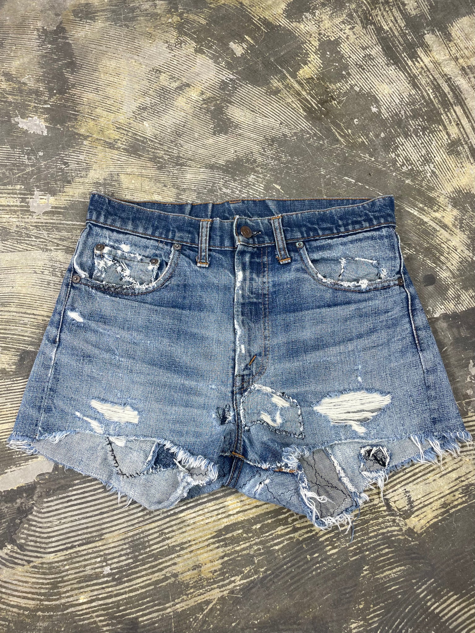 Vintage sales distressed shorts
