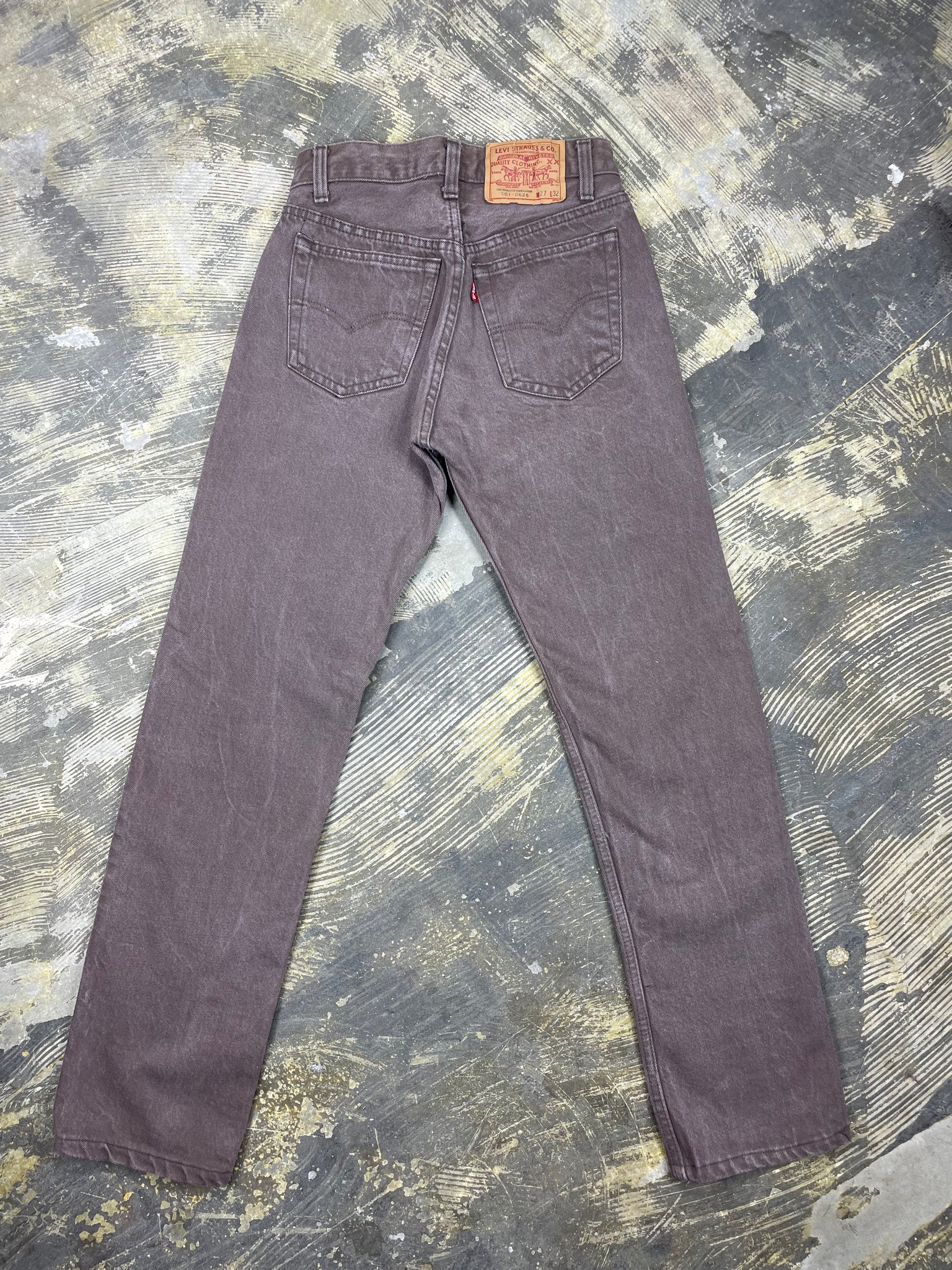 Colored top levi jeans
