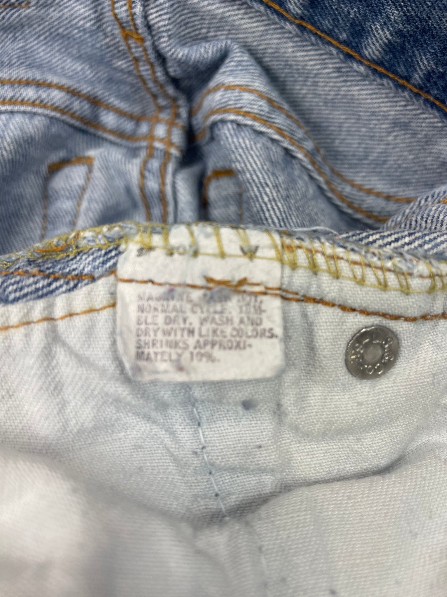 Vintage Levi 701 Student Fit USA Transitional Super Wash Denim Jeans (JYJ-0237)