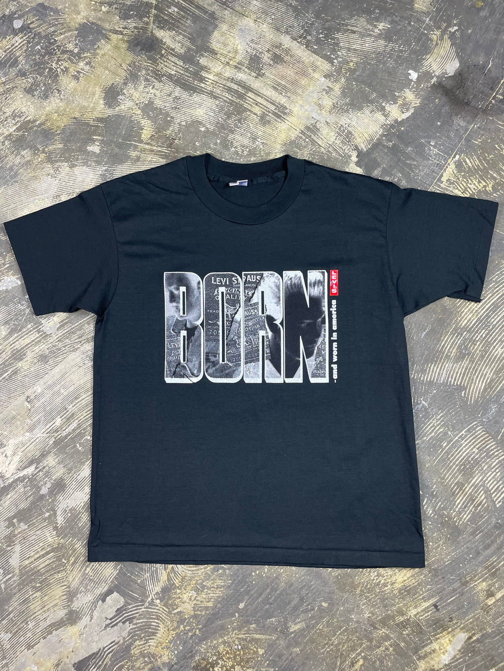 Vintage Levi's "Born and Worn in America" Tee (JYJ-163)